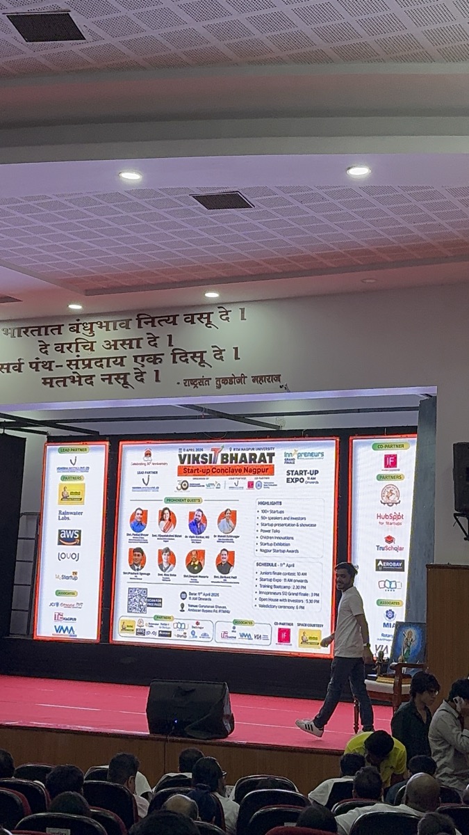 Nimitai team on stage at Innopreneurs Season 12, RTMNU Nagpur