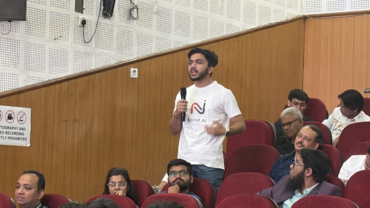 Q&A session with judges at Innopreneurs Season 12 pitch — Dr. Vishesh Kasliwal and other judges asking questions